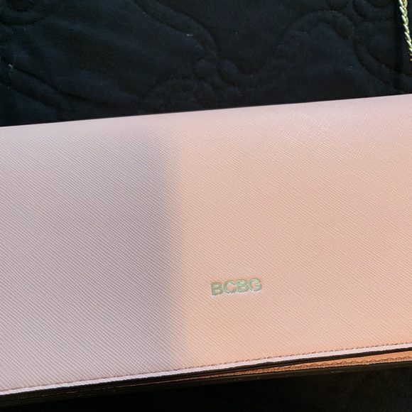 new BCBG handbag - Picture 3 of 6